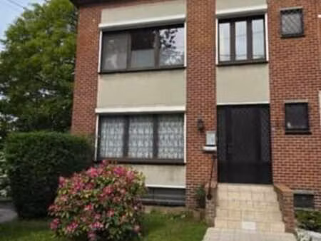 maison 3 façades à saint-sauveur