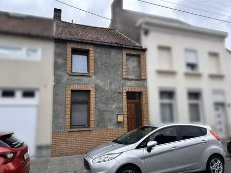 maison à rénover située à proximité du centre-ville