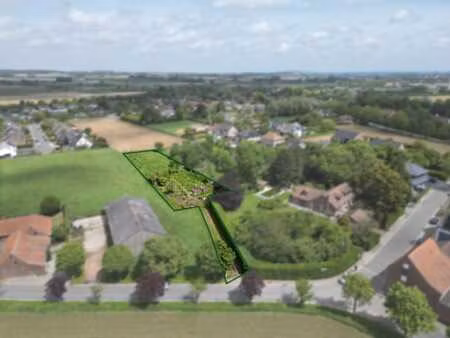 spacieux terrain constructible de 2.637m² à la malcense !