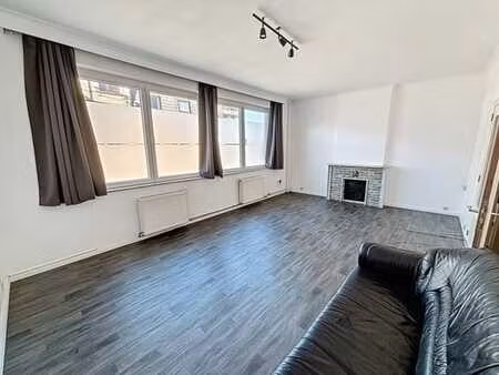 maison lumineuse 3 chambres avec grande terrasse
