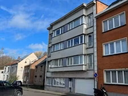 appartement 2 ch et cave