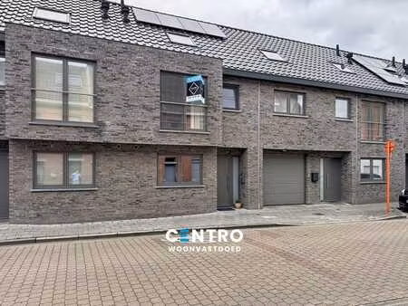 recente woning (energielabel a) met 3 à 4 slpks  leuke tu...