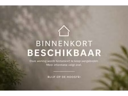 totaal gerenoveerde woning met 2 slaapkamers en garage te...