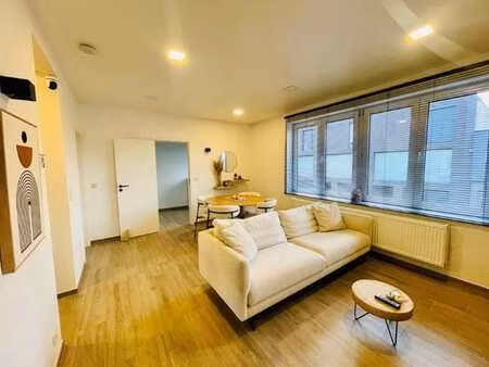 gezellig appartement met terras en garage