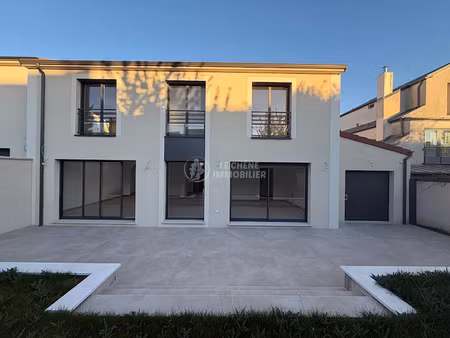 vente maison 8 pièces 205 m² à le chesnay (78150)  1 589 000 €