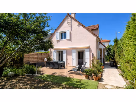 vente maison 5 pièces 112 m² à nanterre (92000)  725 000 €