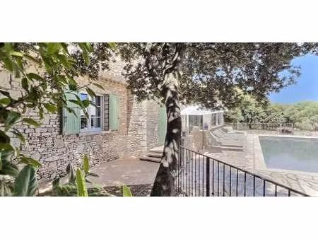 maison avec piscine taillades (84)