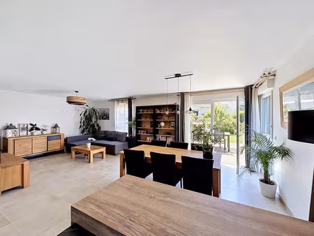 vente maison 4 pièces 101 m² à feigères (74160)  620 000 €