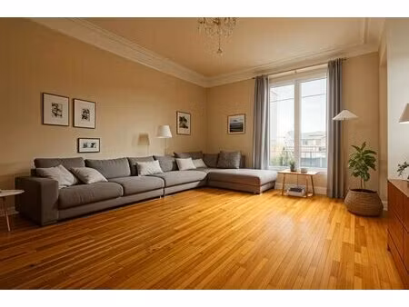 charmant appartement haussmannien de 3 pièces - 69 m2 - raincy