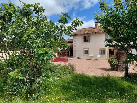 vente propriété 202 m² à charlieu 294 000 €