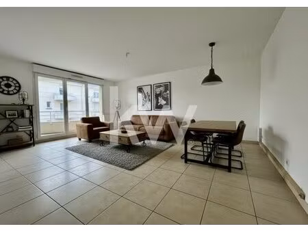 charmant appartement t3 avec balcon-45800