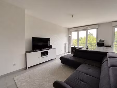 appartement t3 de 59.86 m² avec balcon à rosny-sur-seine