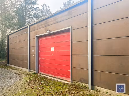 entrepôt bressols 81.60 m2