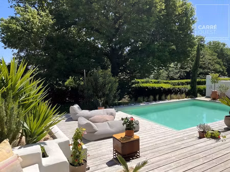 maison de luxe à vendre dans le quartier parc d'hiver-marion-mouriscot