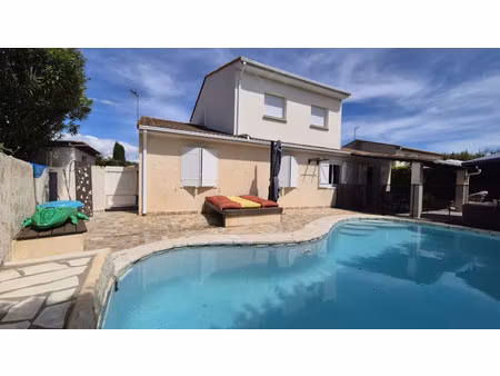 maison de luxe à vendre à saint-aunès