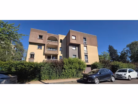 type 4 avec balcon ss vis a vis et parking privatif