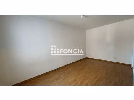 appartement 2 pieces- terrasse- parking- erstein