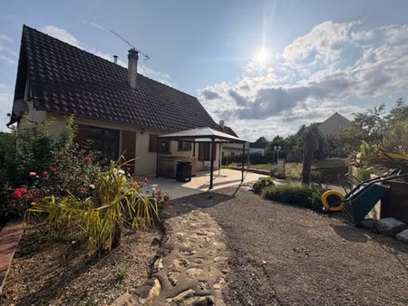 à vendre : grande maison familiale sur sous-sol total – idéalement située bleneau (89)