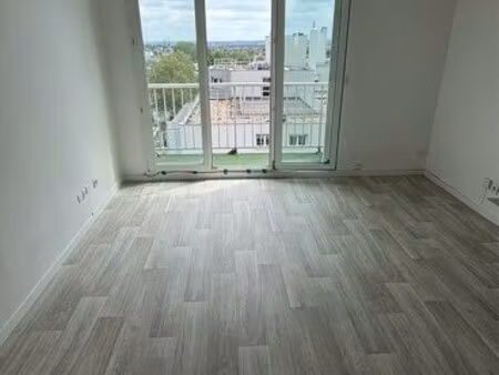 studio / 20m² / gagny (rer e)