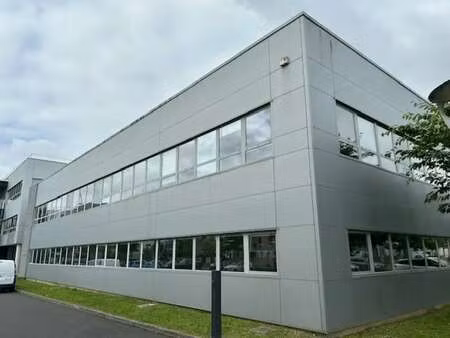 location bureaux 1 365 m²