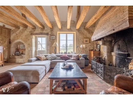 maison de luxe à vendre à ambillou