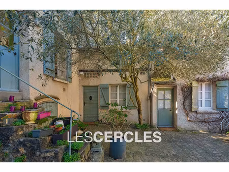 maison de luxe à vendre dans le quartier hôtel de ville
