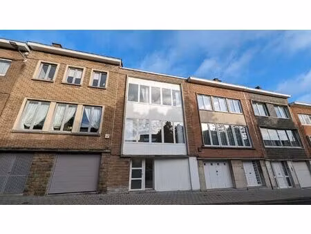 maison à louer à rue de la cambre 30 woluwe-saint-lambert (vbe25293)