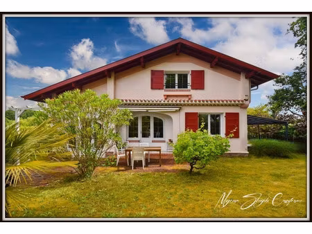 maison de luxe à vendre dans le quartier est