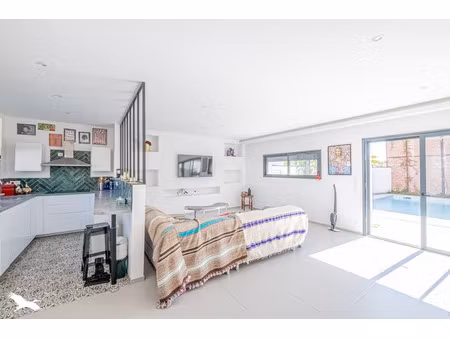 maison de luxe à vendre dans le quartier cimetiere nord-petit bruges