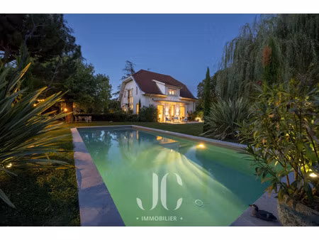 maison de luxe à vendre à charbonnières-les-bains