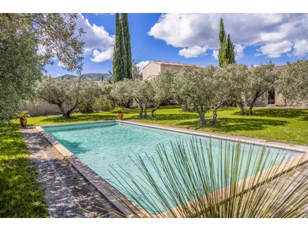 maison de luxe à vendre à eygalières