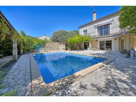 a vendre dept 30 (gard) vauvert villa 3 chambres jardin pisc