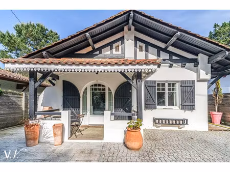 maison de luxe à vendre dans le quartier le pyla