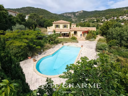 maison de luxe à vendre à le plan-de-la-tour