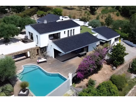 maison de luxe à vendre à pierrefeu-du-var
