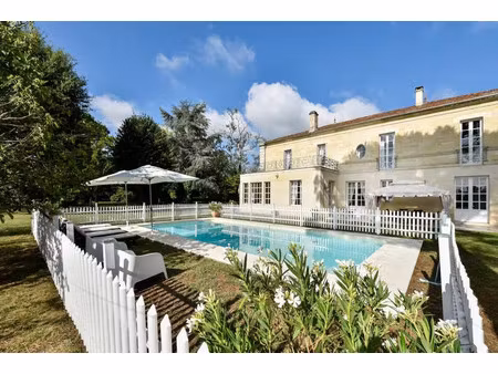 demeure à vendre à latresne