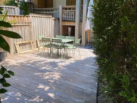 t2 bis refait à neuf avec grande terrasse au canon