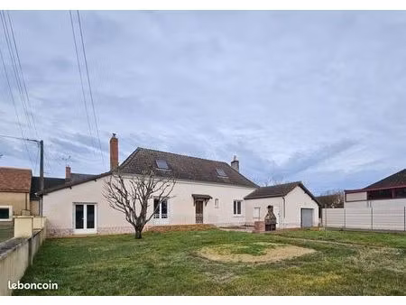 maison ecommoy 160m²