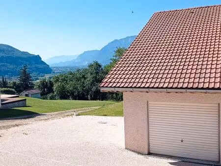 maison sur le coteau de la buisse avec vue imprenable sur la vallée de l’isère et notammen