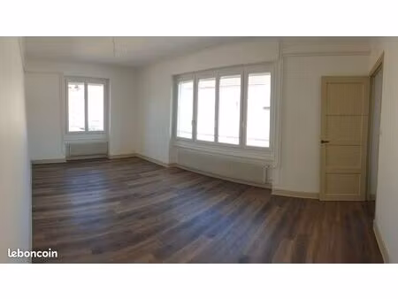 loue appartement t3 83m² la molette refait neuf