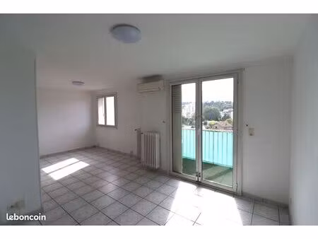 appartement t3 avec balcon et cave