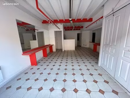 local commercial 50m2 centre souillac