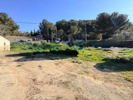 terrain 541 m² ensues la redonne