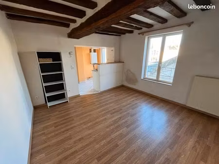studio centre ville château-thierry 23m2 (eau inclus)