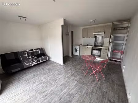 studio 1 pièce 22 m²