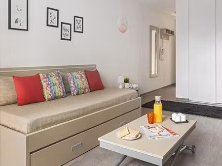 studio 1 pièce 18 m²