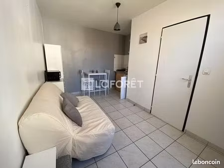studio 1 pièce 14 m²