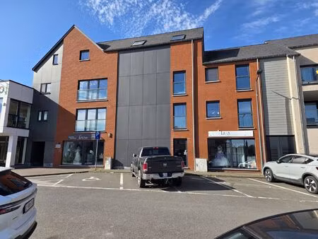 penthouse à louer à place lucien molitor 1 hermalle-sous-argenteau (vbe25338)