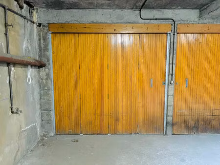 paris 14e - box de stationnement - 14 25 m²