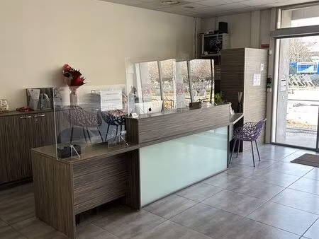 cabinet médical à louer dans centre médical marseille 9